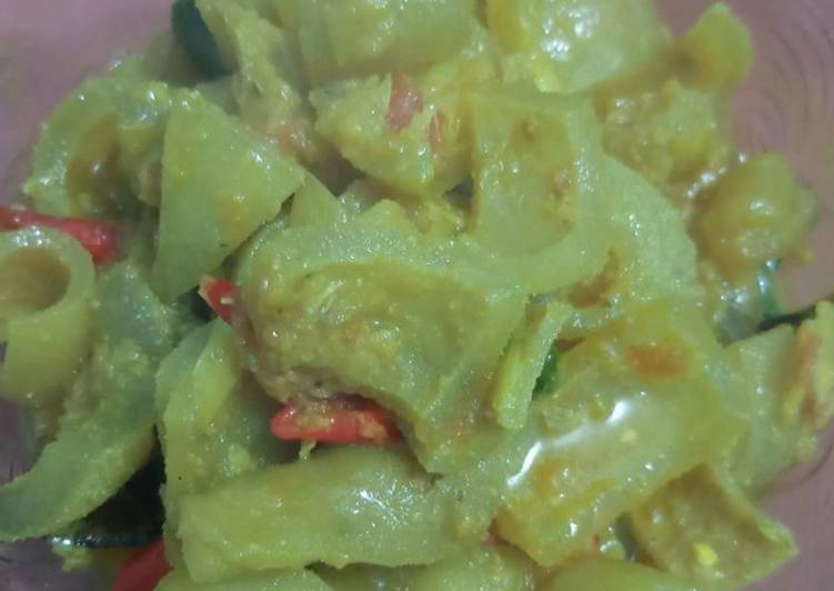 Kikil bumbu kuning sederhana