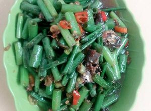 Foto resep Tumis bunga bawang(blalo)ikan asin(klothok)😊😊😊