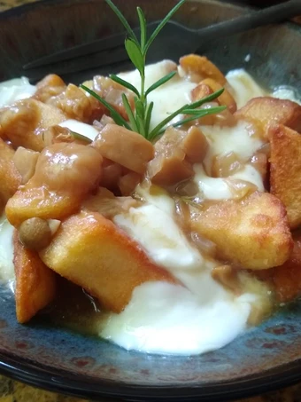 Easy Steps to Prepare Mushroom &amp; Rosemary Poutine the Perfect Delicious