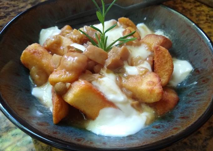 Mushroom & Rosemary Poutine