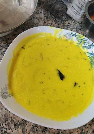 પંજાબી કઢી (Punjabi Kadhi Recipe In Gujarati) રેસીપી મુખ્ય ફોટો