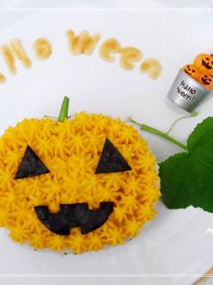 Halloween萬聖節-南瓜蛋糕飯飯 的食譜成品照片