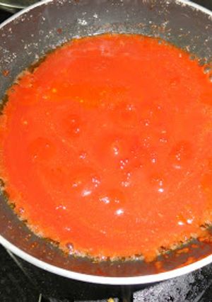 A picture of Basic Italian Tomato Sauce.