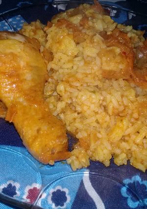 Una foto de Arroz con pollo😊