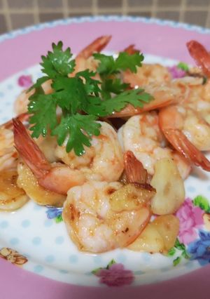 รูปของ กุ้งผัดเนยกระเทียม