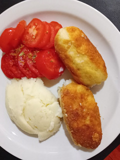 Una foto de Bombas de papa rellenas de pacu