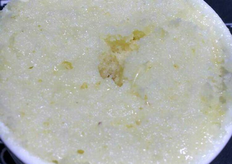 Bolo de caneca de laranja