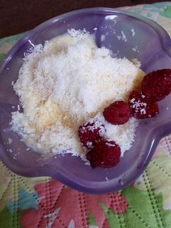 Una foto de Un estilo de mousse helado de durazno