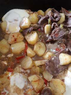 Una foto de Bifes de corazón (carne) a la criolla