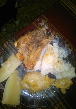 Una foto de Pollo con limón y orégano