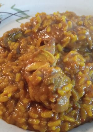 Una foto de Arroz con conejo