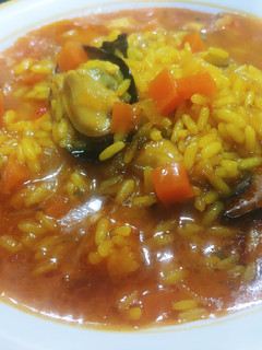Una foto de Arroz meloso y caldoso de gambón y mejillones