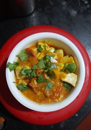 নিরামিষ শাহী পনির (niramish Shahi paneer recipe in Bengali) রেসিপির প্রধান ছবি