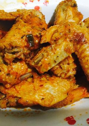 A picture of Sweet and sour stewed chicken wings.