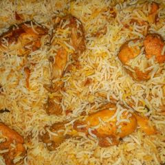 A picture of CHICKEN BIRYANI 😍.