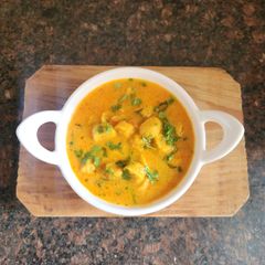 A picture of Gatte ki sabji.