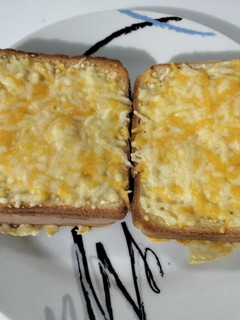 Una foto de Sándwich croque monsieur