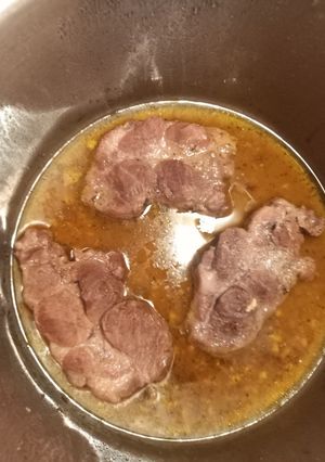 Φωτογραφία της συνταγής Χοιρινές μπριζόλες στην κατσαρόλα.... Πολύ ΖΟΥΜΕΡΕΣ