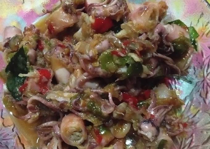 Cumi sotong pedas