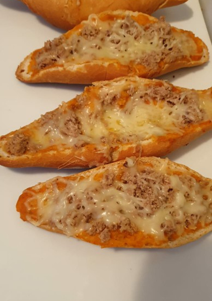 Una foto de Pan pizza crujiente en el sartén