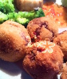 thịt viên chiên xù