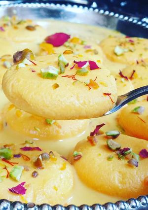 A picture of Rasmalai.