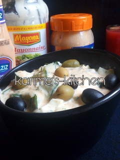 A picture of Creamy cucumber salad.