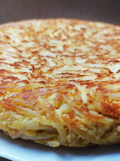 Una foto de Tortilla de spaghetti con queso