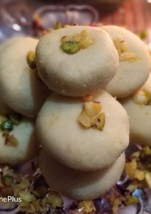 A picture of Vanilla Mewa Peda.