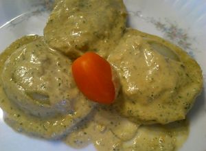 Una foto de Salsa "diferente" para pasta, sabrosa y liviana (con base de albahaca)