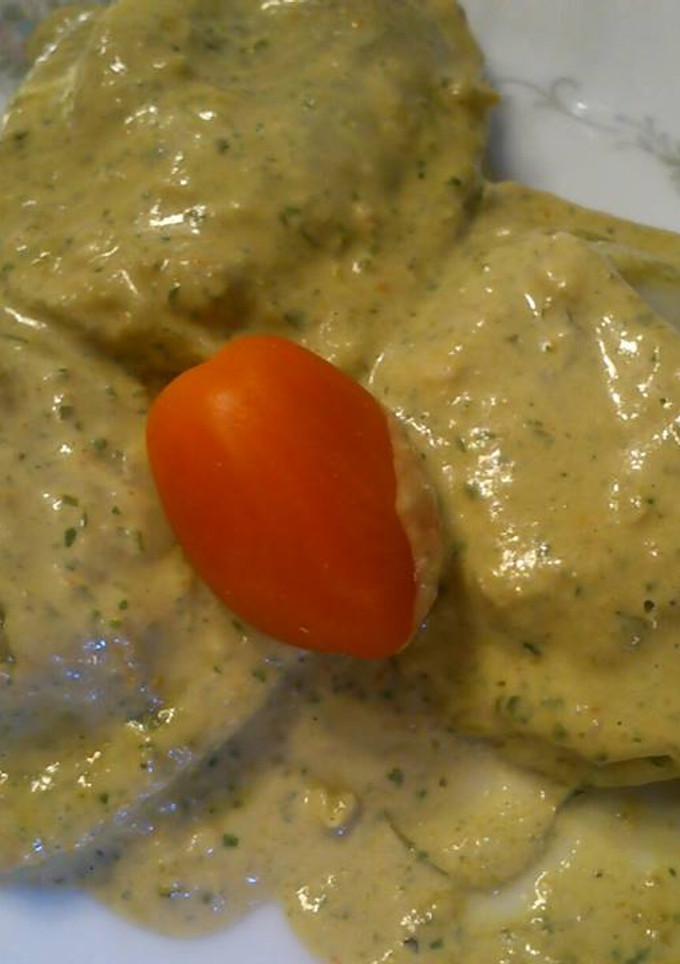 Una foto de Salsa "diferente" para pasta, sabrosa y liviana (con base de albahaca)