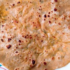 A picture of Aloo bujia pratha...
