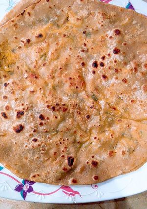 A picture of Aloo bujia pratha...