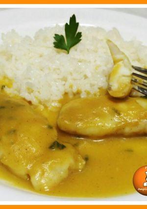 Una foto de Merluza en salsa de calabaza y curry