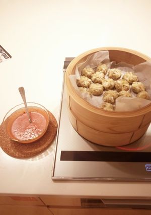 A picture of Momo chutney (momo sauce).