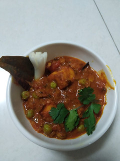 મટર પનીર (Matar paneer Recipe in Gujarati) રેસીપી મુખ્ય ફોટો