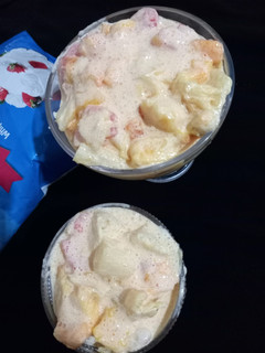 A picture of Creamy fruit salad.
