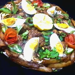 A picture of Burma ki dish jo 1st tym banai thi..Burmese Khow Suey😋.