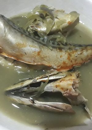 A picture of Boil fish with the stock.
