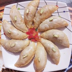 Semolina Mawa Gujiya A picture of Semolina Mawa Gujiya.