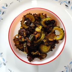 A picture of Garlic Karela.