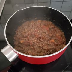 A picture of Meat with tomato 🍅.