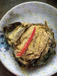লাউ পাতায় ইলিশ পাতুরি (lau patay ilish paturi recipe in Bengali) রেসিপির প্রধান ছবি