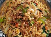 Gambar mie instan goreng