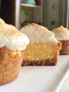 Una foto de Key lemon pie