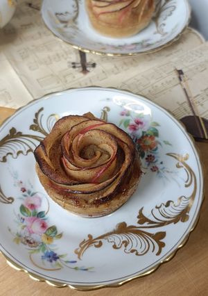 Une photo de 🌹Rose de pomme feuilletée