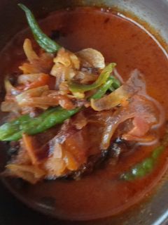 রুই মাছের ঝোল(Rui macher jhol recipe in Bengali) রেসিপির প্রধান ছবি