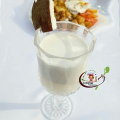 A picture of Coconut milk.