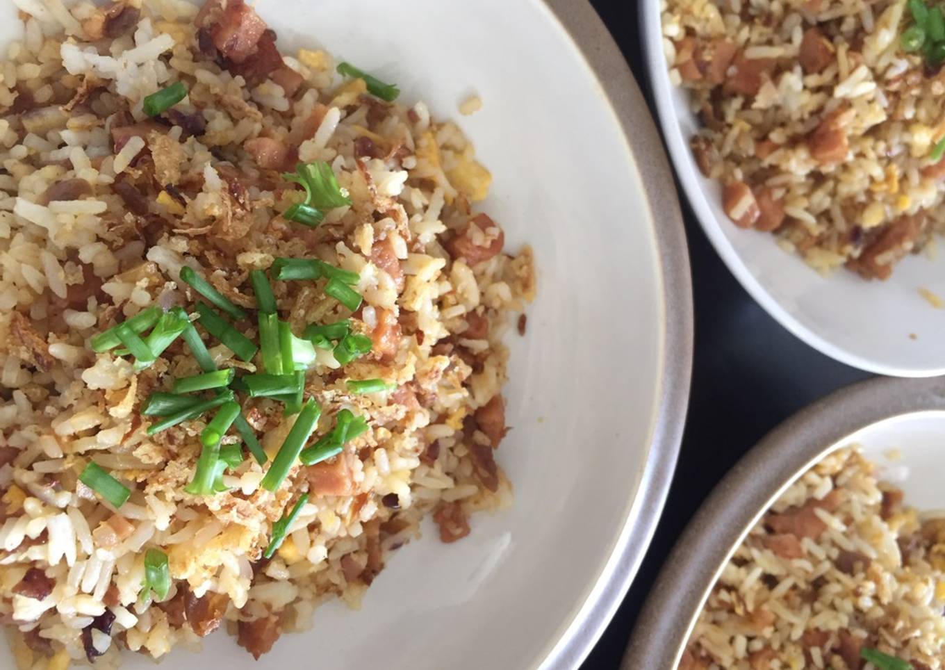 Fried rice with sausages