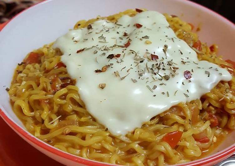 Recipe of Yummy Cheesy maggi